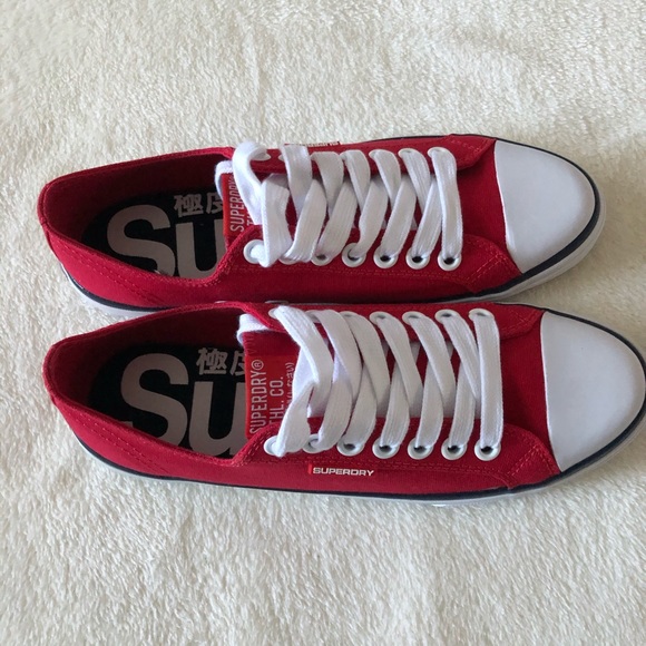 Superdry Red canvas sneaker New w box - Picture 5 of 7
